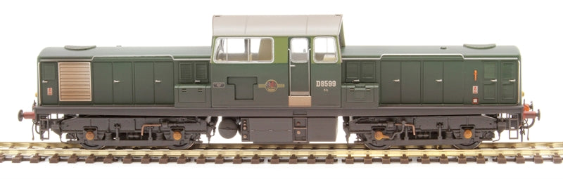 Class 17 - BR Green - D8599 - OO Scale - Weathered