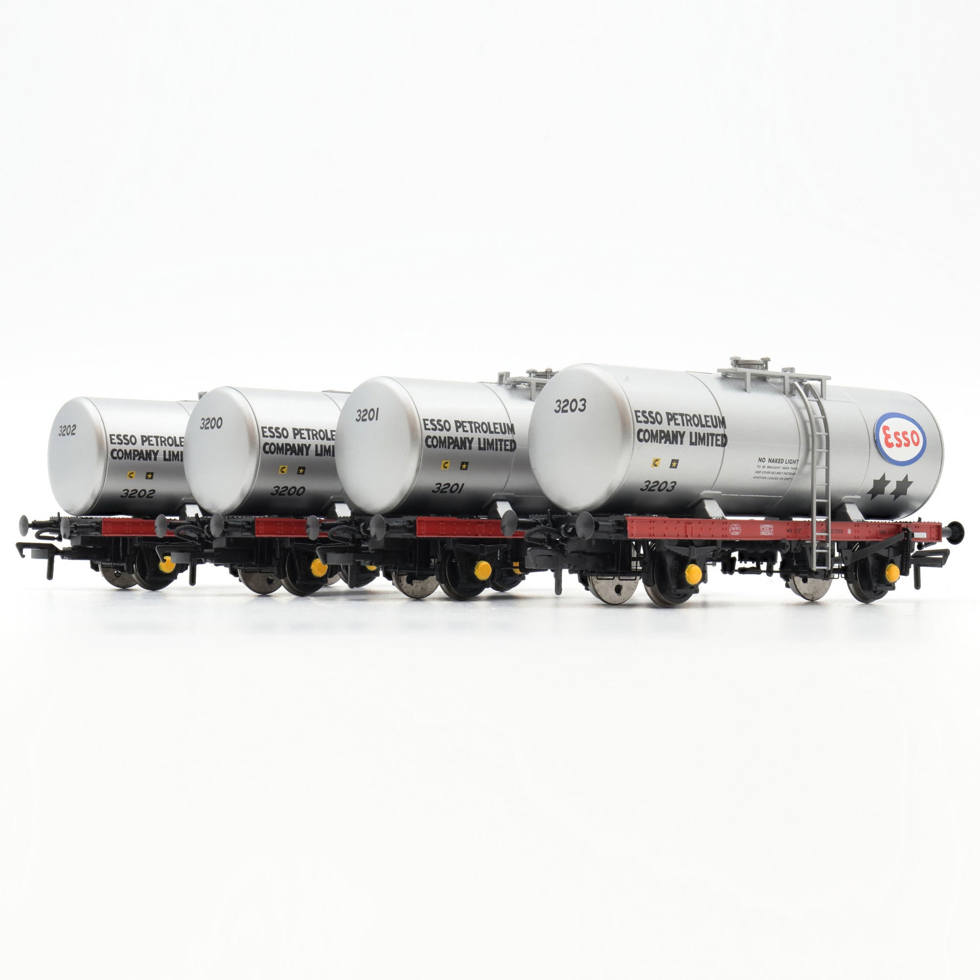 35T 'A' Tank - Esso Silver - Pakkaus 1 - OO-asteikko - Neljän pakkauksen setti