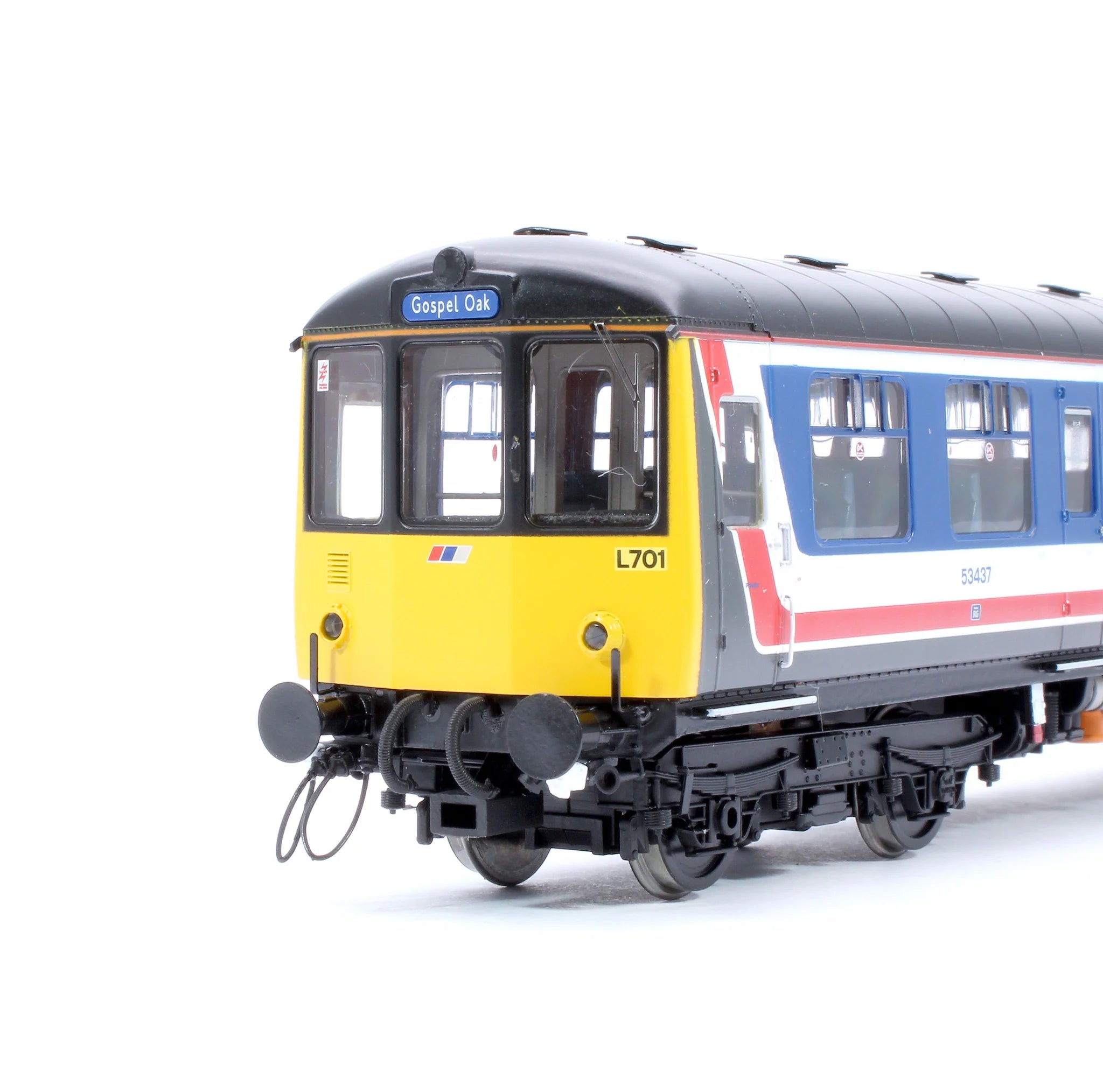 Class 104 - NSE - L701 - 53437+53479 - OO Scale