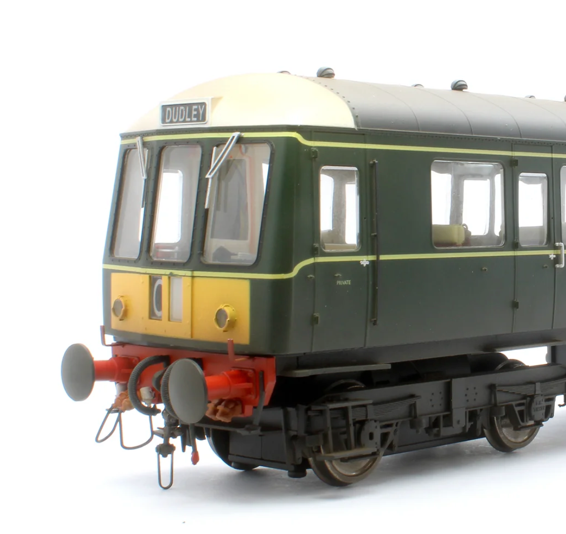 Class 150 - BR Green- Weathered-Green W56292- O Scale